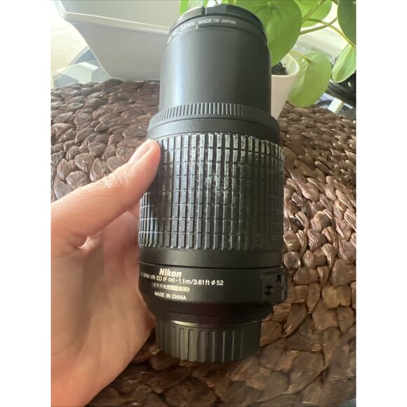 Nikon DX AF-S NIKKOR 55-200MM DX SWN VR ED Camera Lens - Picture 6 of 8